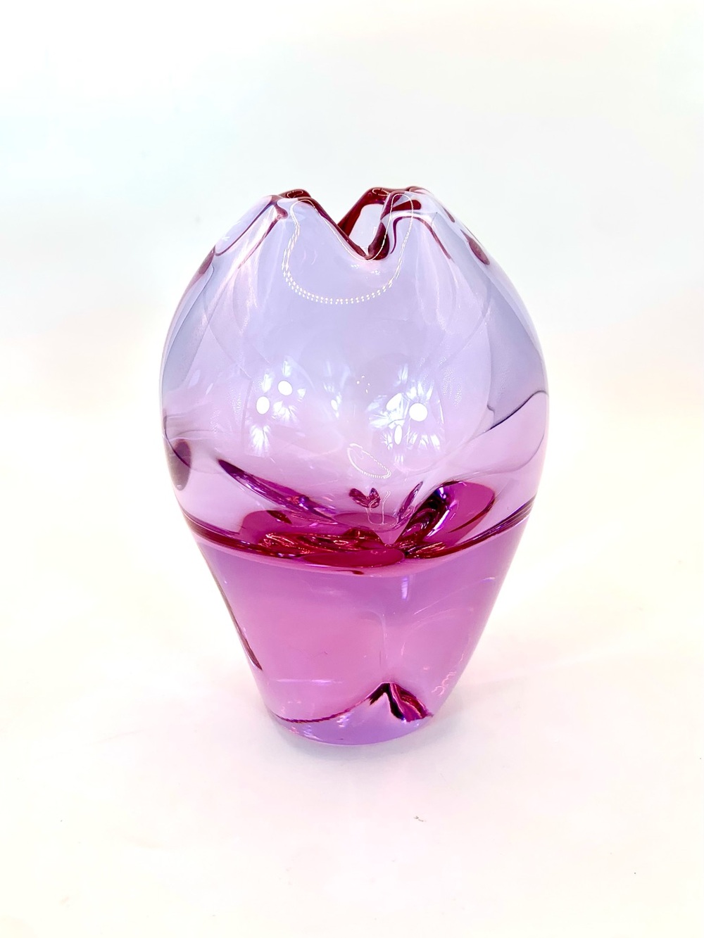 Železnobrodské Sklo (ZBS) Czechoslovakia Pink Glass Vase - Vintage - MidCentury